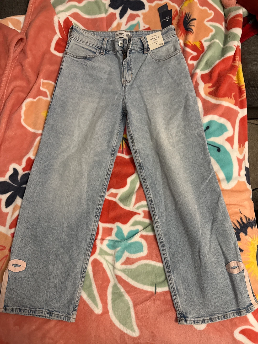 Abercrombie & Fitch Wide Leg Jeans