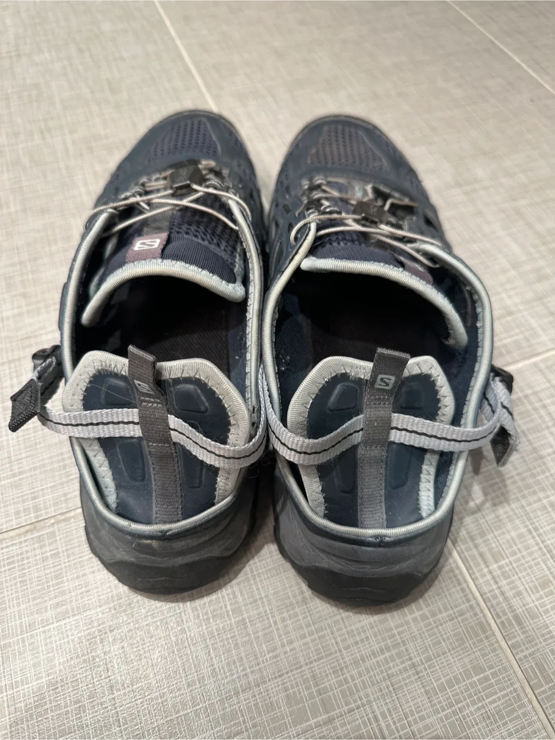 Salomon  US 9.5 Water Shoes image indicator(3)