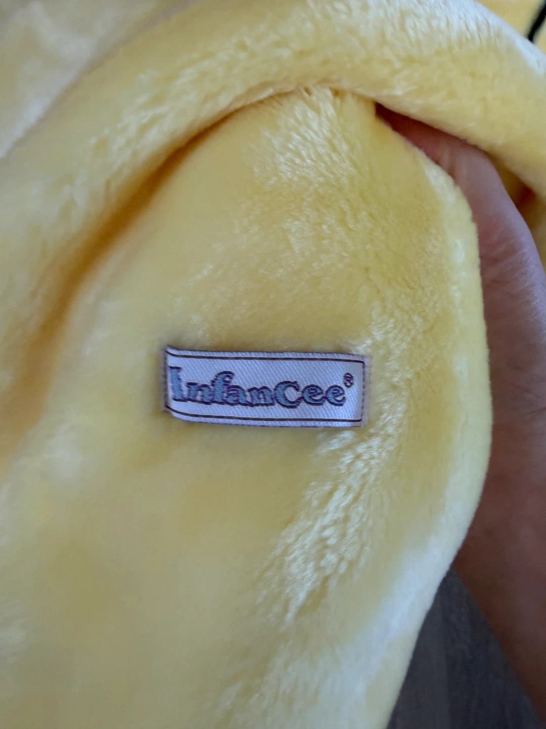 Infancee Hello Kitty Yellow Blanket - photo 2