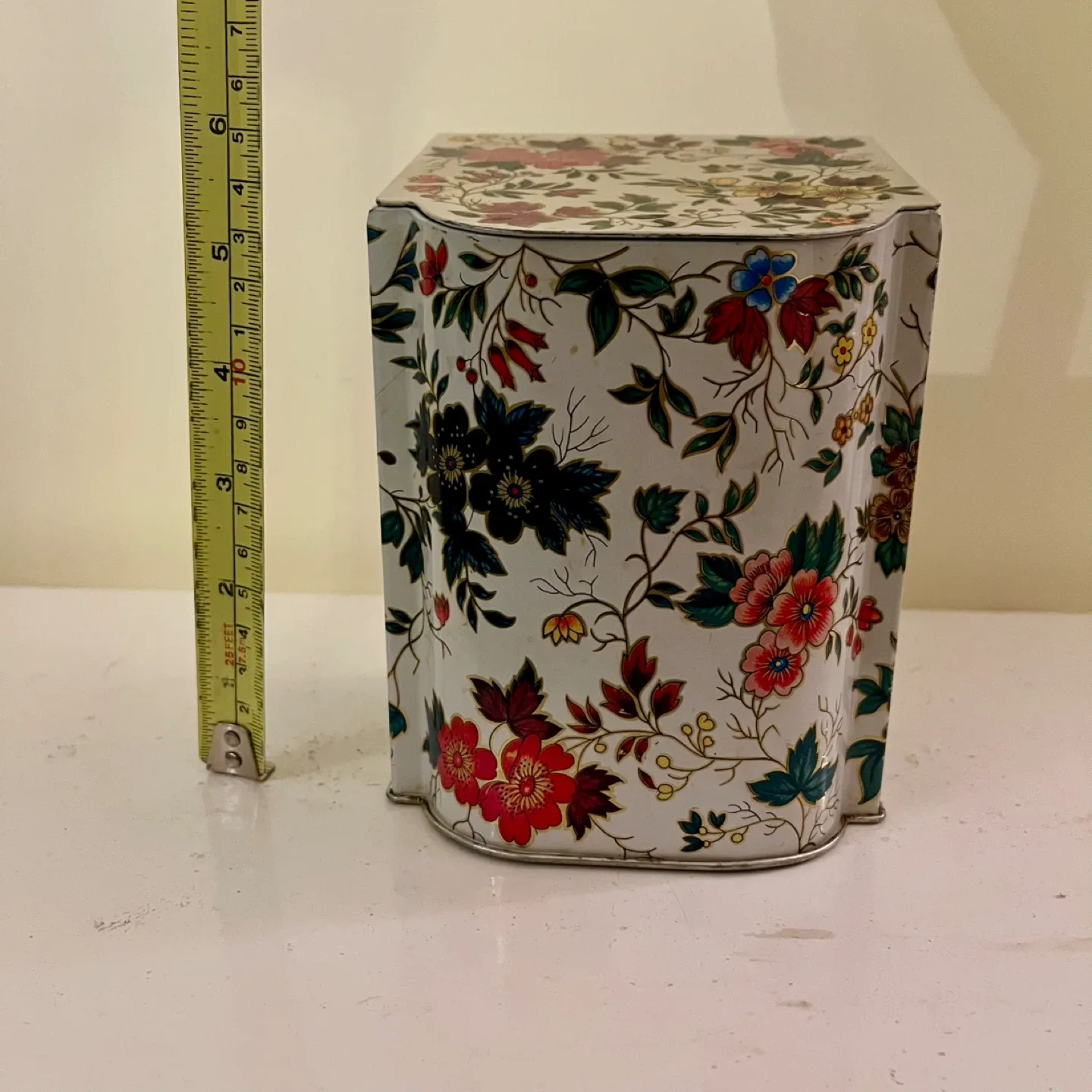Vintage Daher Floral Tin Container image indicator(7)