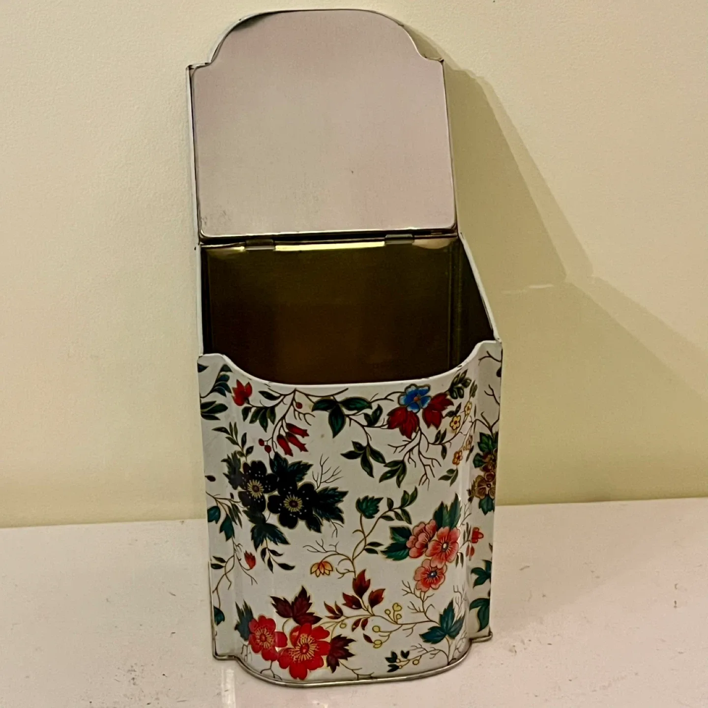 Vintage Daher Floral Tin Container image indicator(4)