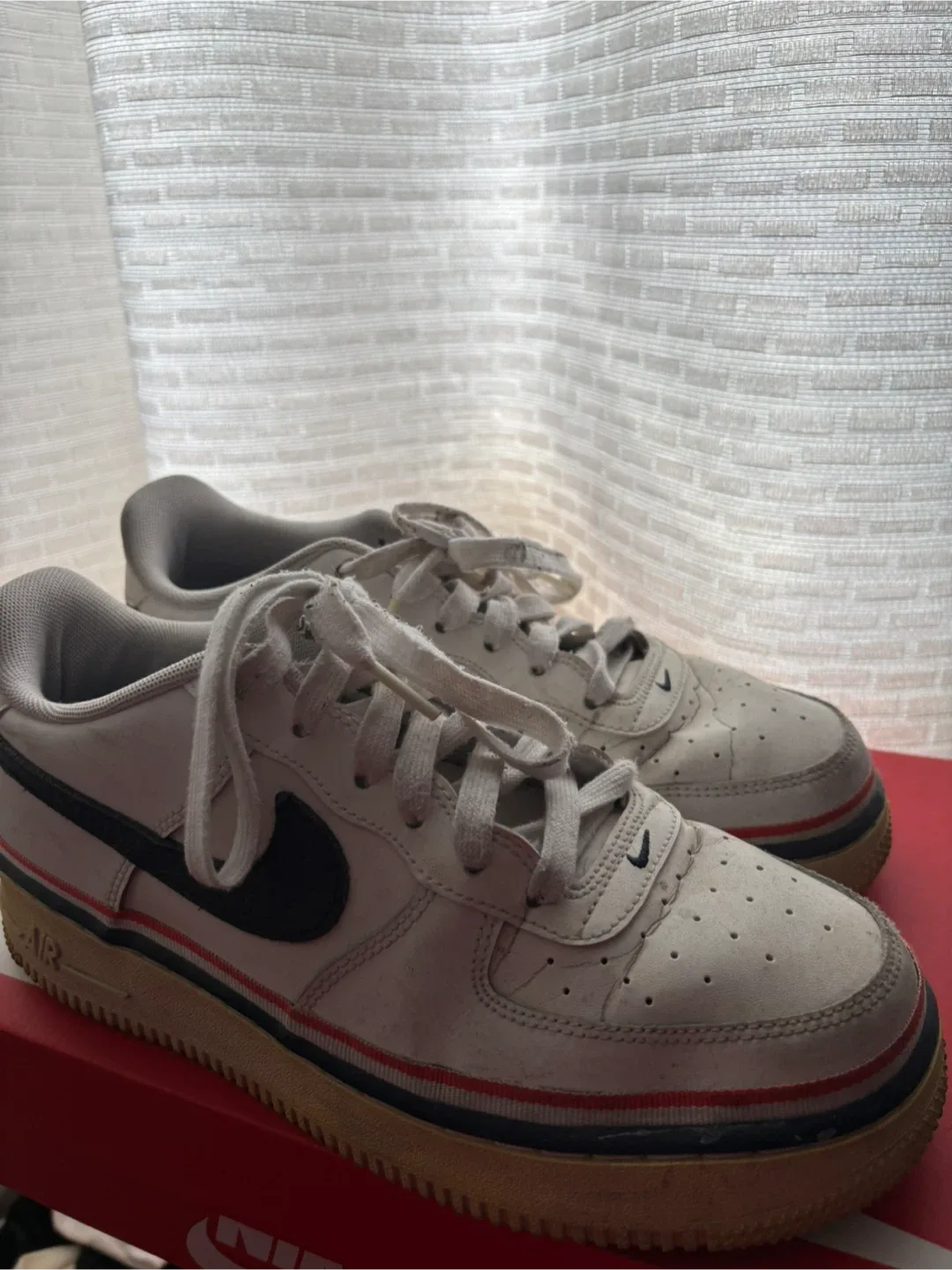Nike Air Force 1 Sneakers- size 7 image indicator(6)
