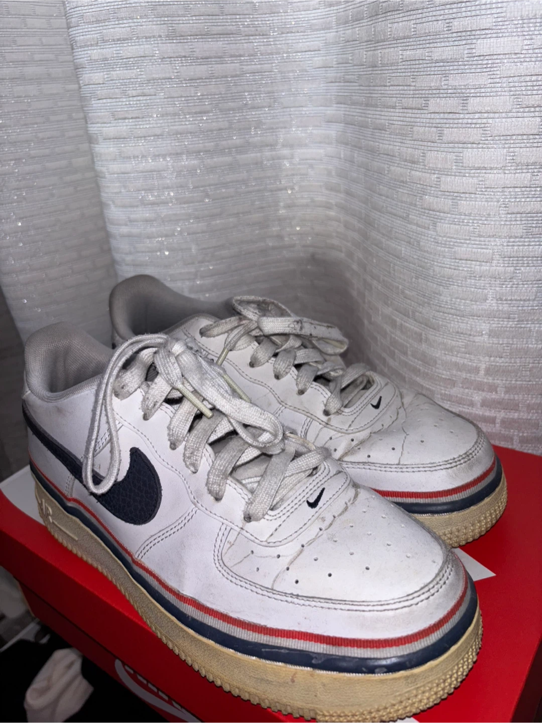 Nike Air Force 1 Sneakers- size 7