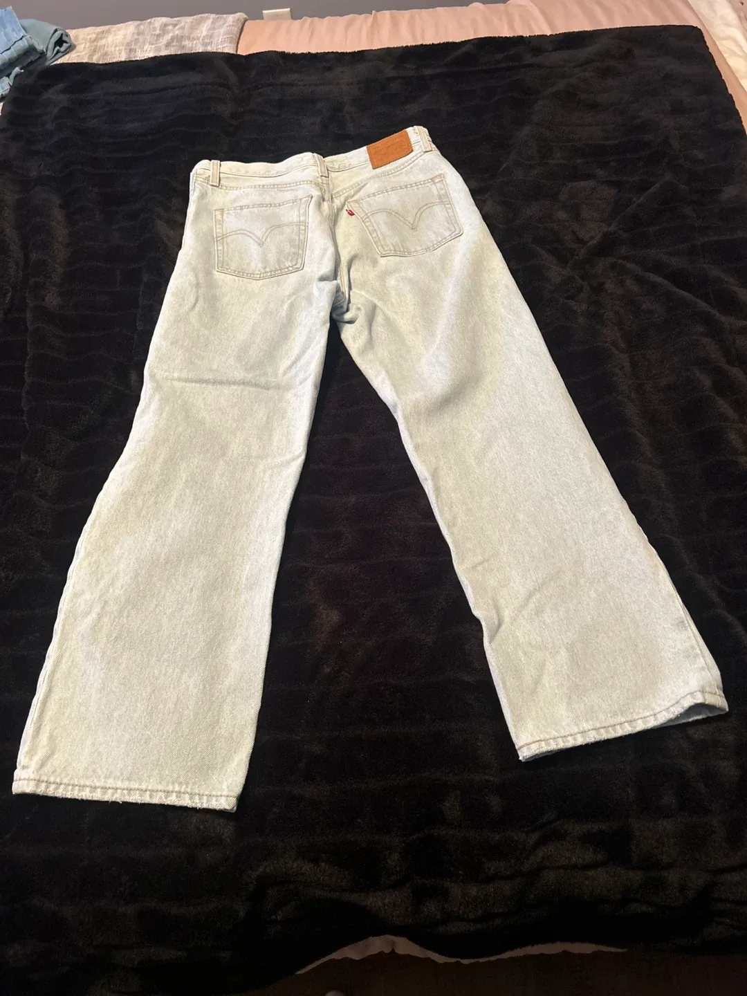 Levi's Ribcage Straight Ankle Jeans - Size 27 image indicator(3)