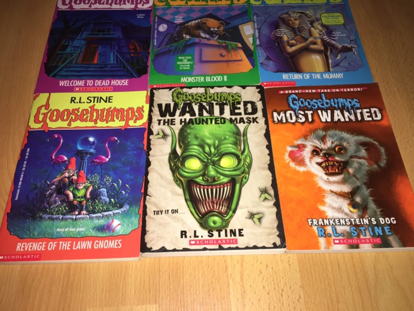 ($3 each) Goosebumps Paperback Books - R.L. Stine Series image indicator(4)