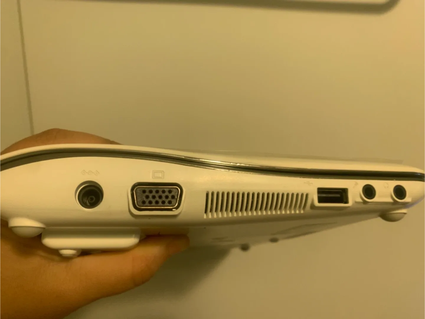 (ONLY FOR PARTS) Samsung NF210 Netbook image indicator(7)