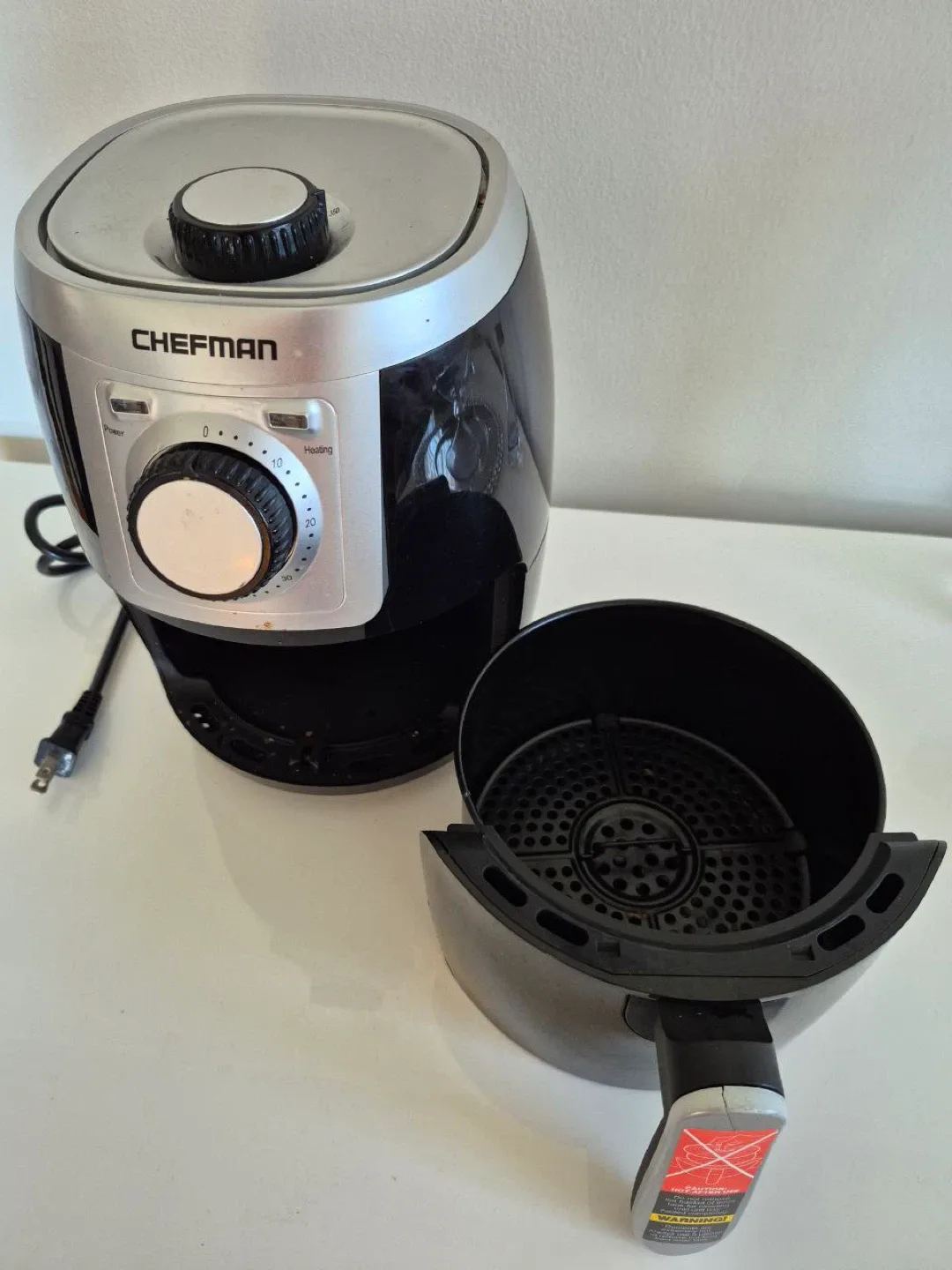 Chefman Air Fryer & Master Chef Rice Cooker image indicator(2)