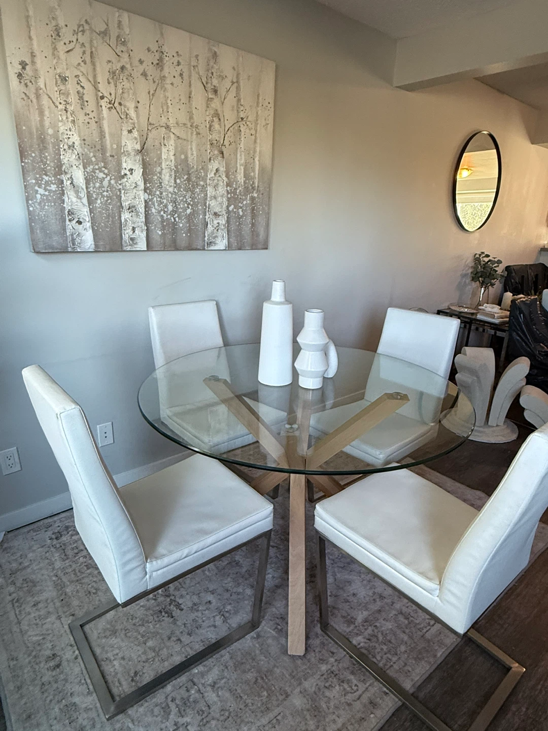 Glass Round Dining Table with 4 White Chairs - photo 4