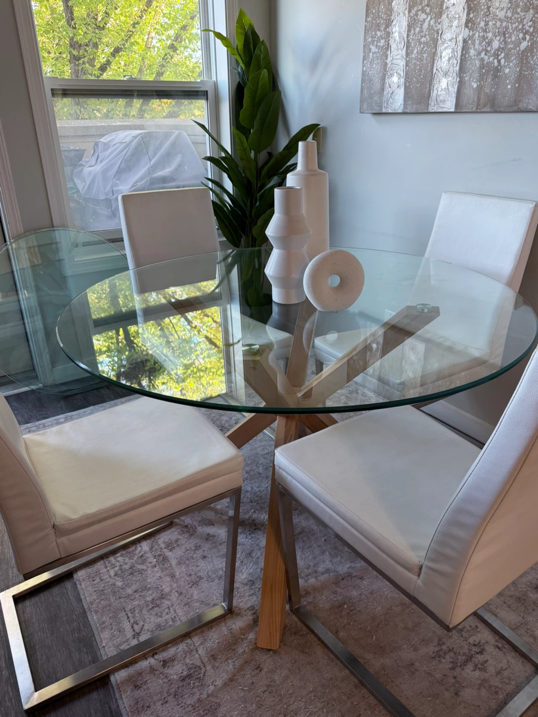 Glass Round Dining Table with 4 White Chairs - photo 2