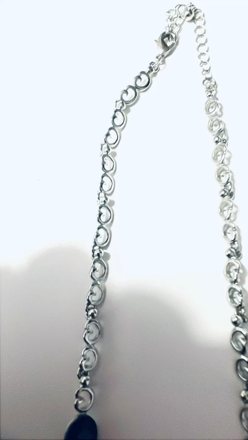 Stunning Royal blue Crystal Necklace Set with Earring image indicator(4)