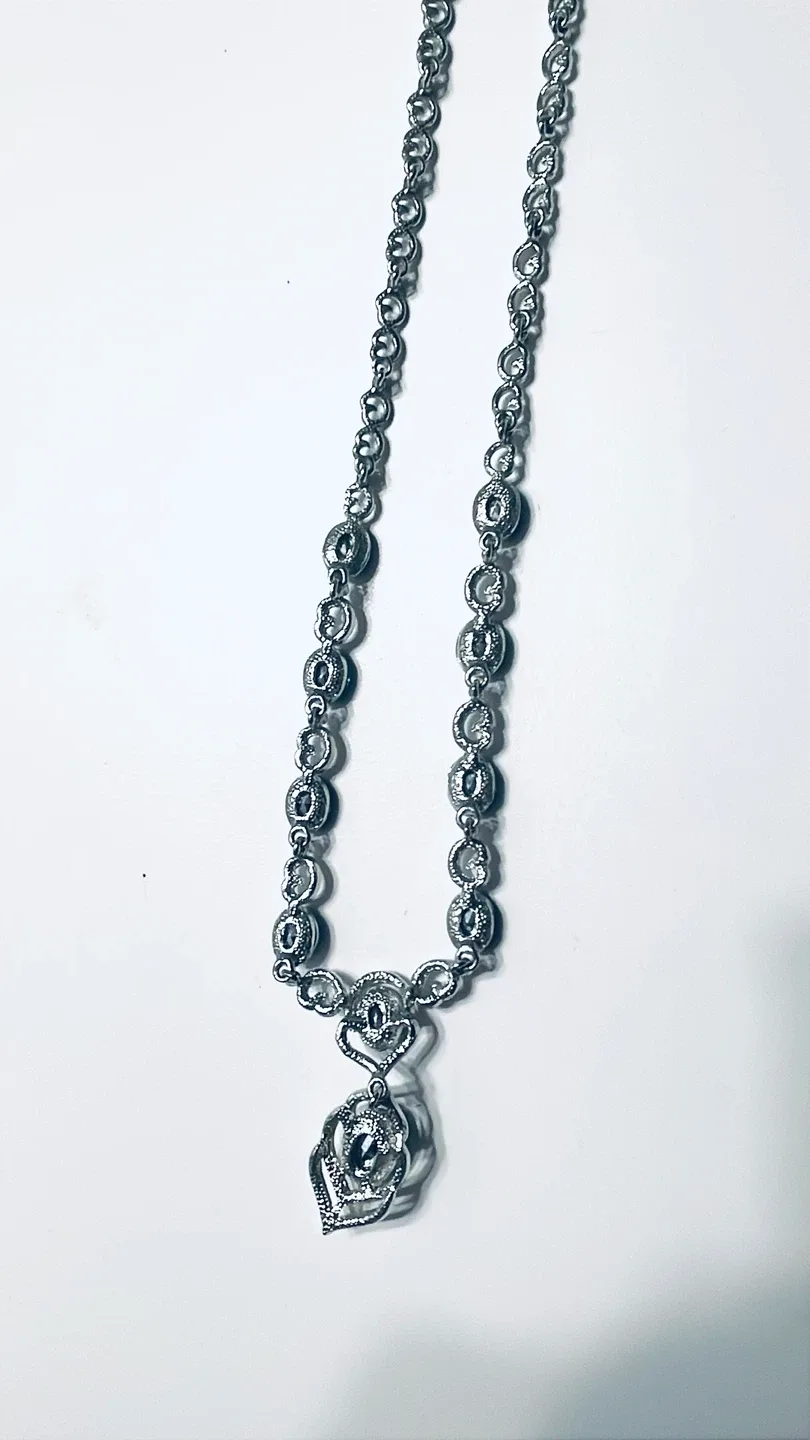 Stunning Royal blue Crystal Necklace Set with Earring image indicator(5)