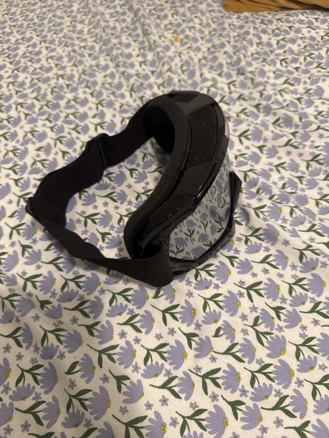 Black Snow Goggles image indicator(2)