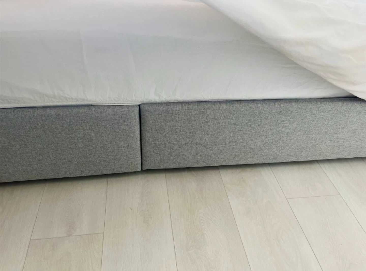 Grey fabric bed frame with storage -Queen size - photo 3