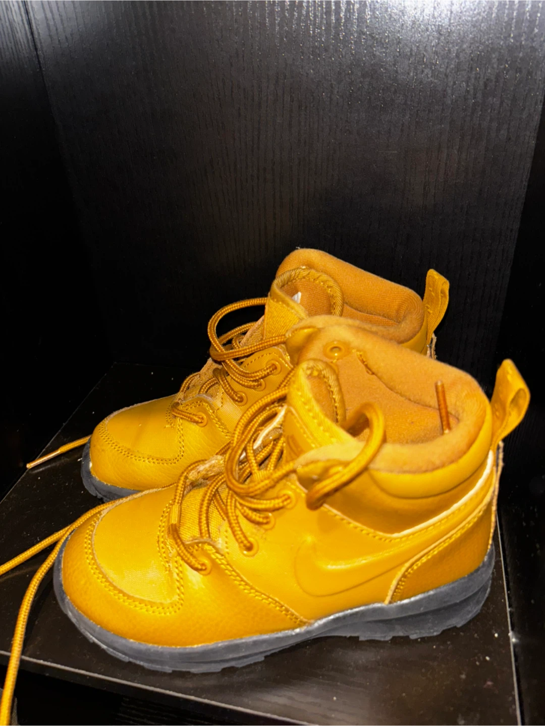 Nike Toddler Boots Size 11C - photo 2