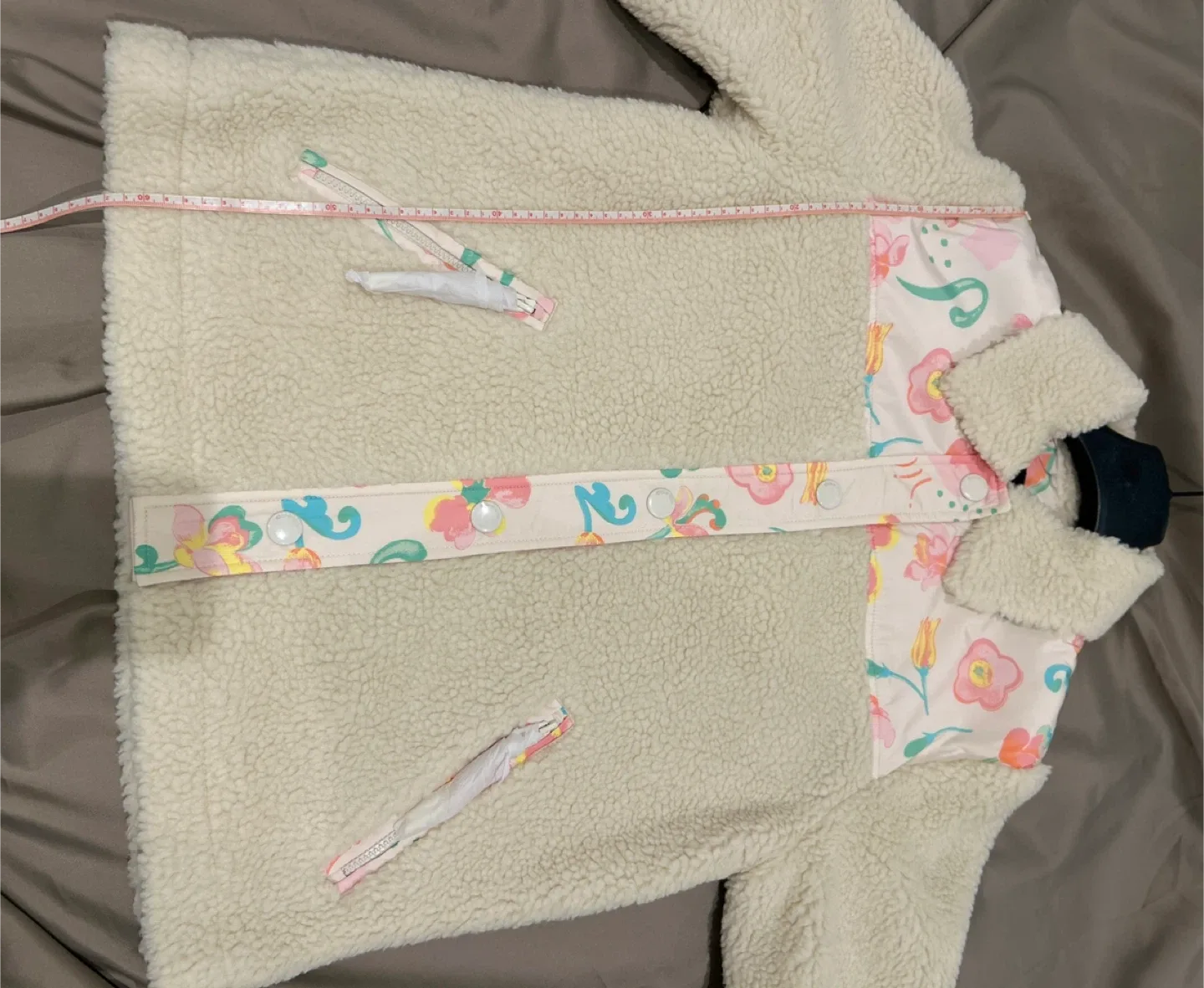 Coach Floral Print Sherpa Jacket - Size XS image indicator(7)