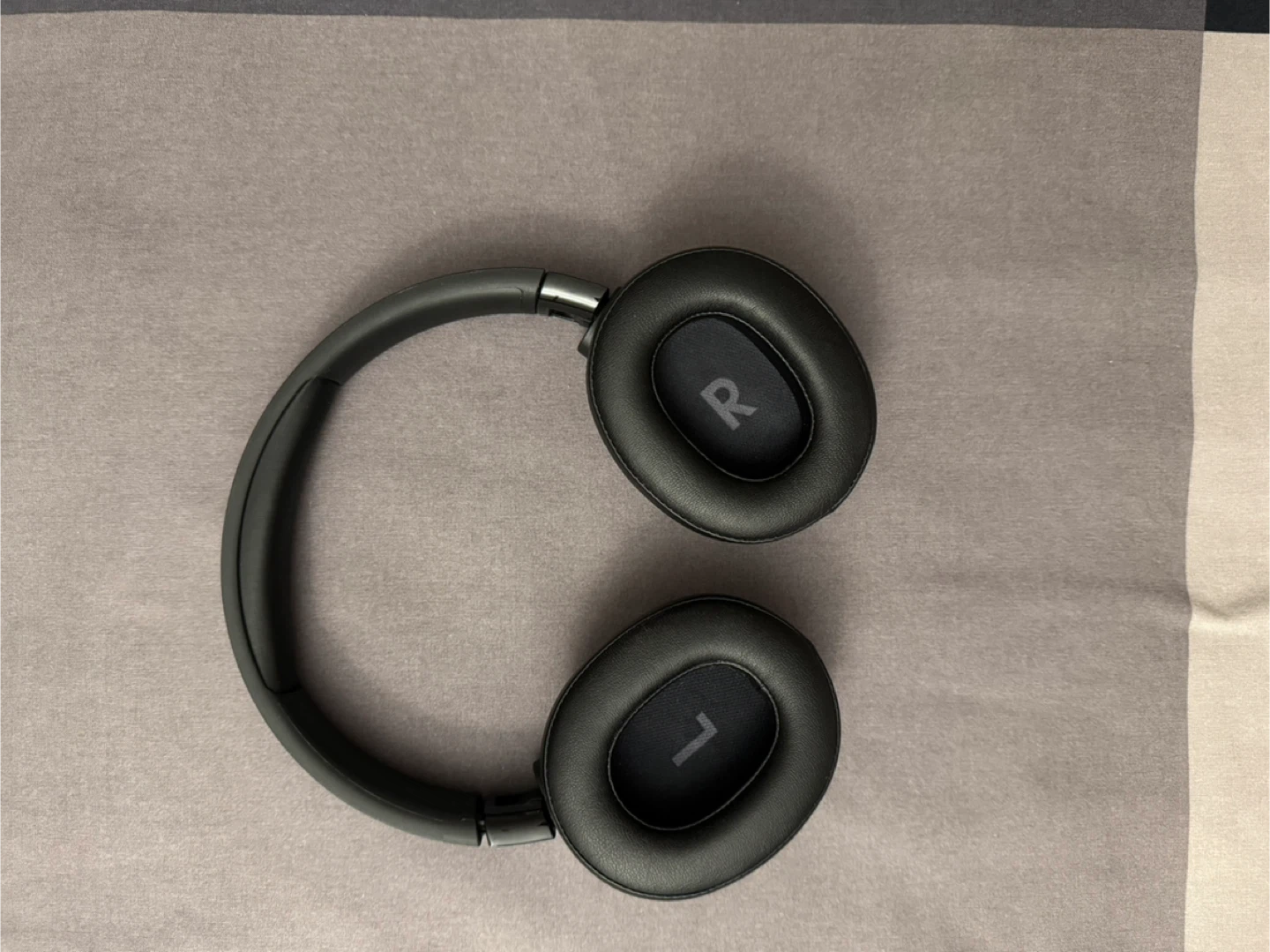 JBL Tune 710BT Wireless Over-Ear Headphones - photo 3