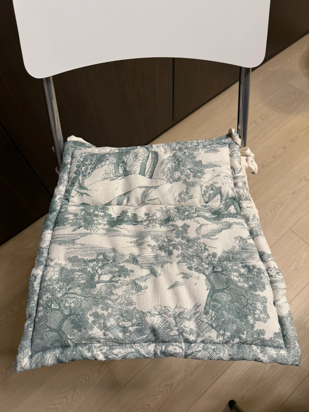 set of 2 Toile de Jouy Voyage Chair Pad cushion
