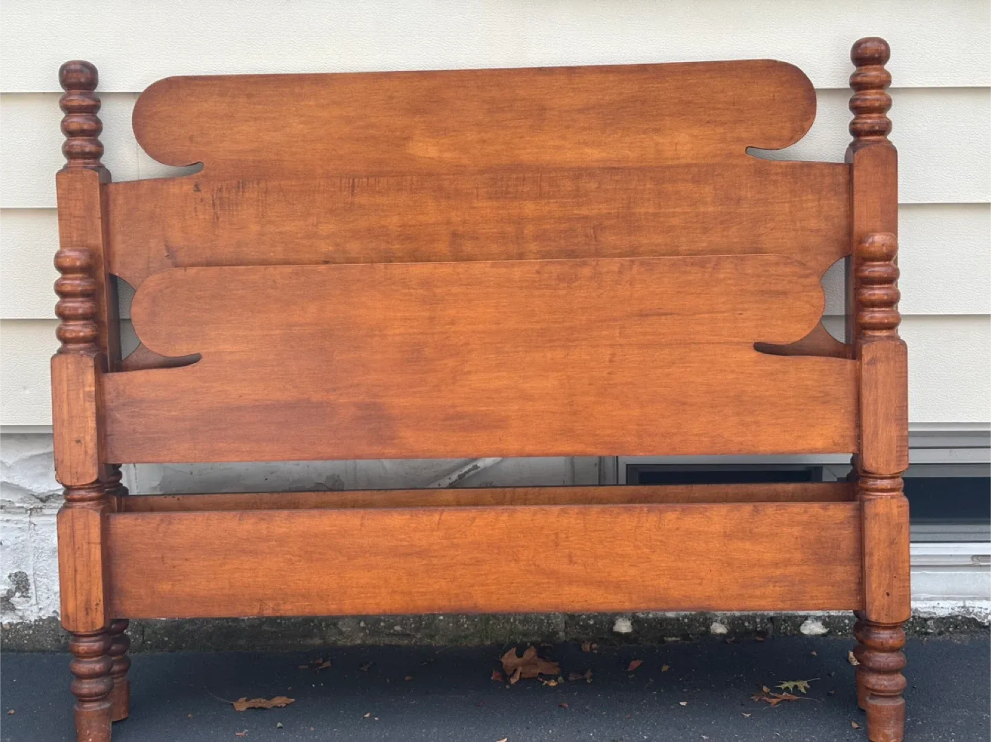 Wooden Headboard thumbnail