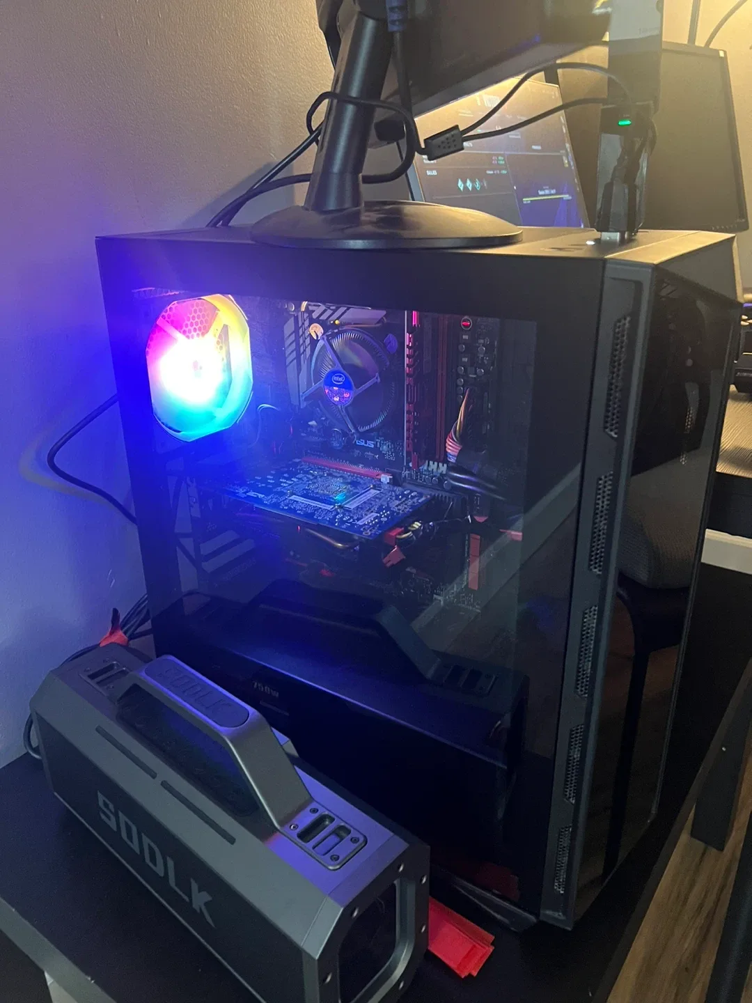 Gaming pc with 3 Monitors, Keyboard, and Headset image indicator(2)