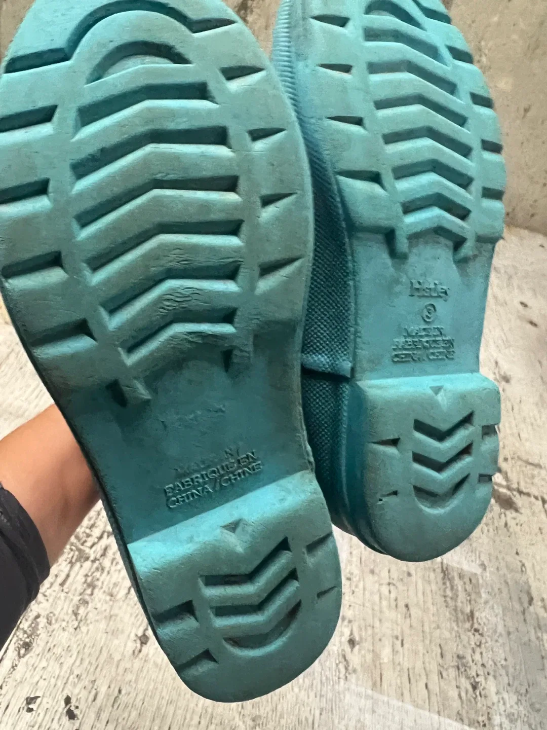 Hatley Kids Rain Boots Size 13 and 3 image indicator(4)