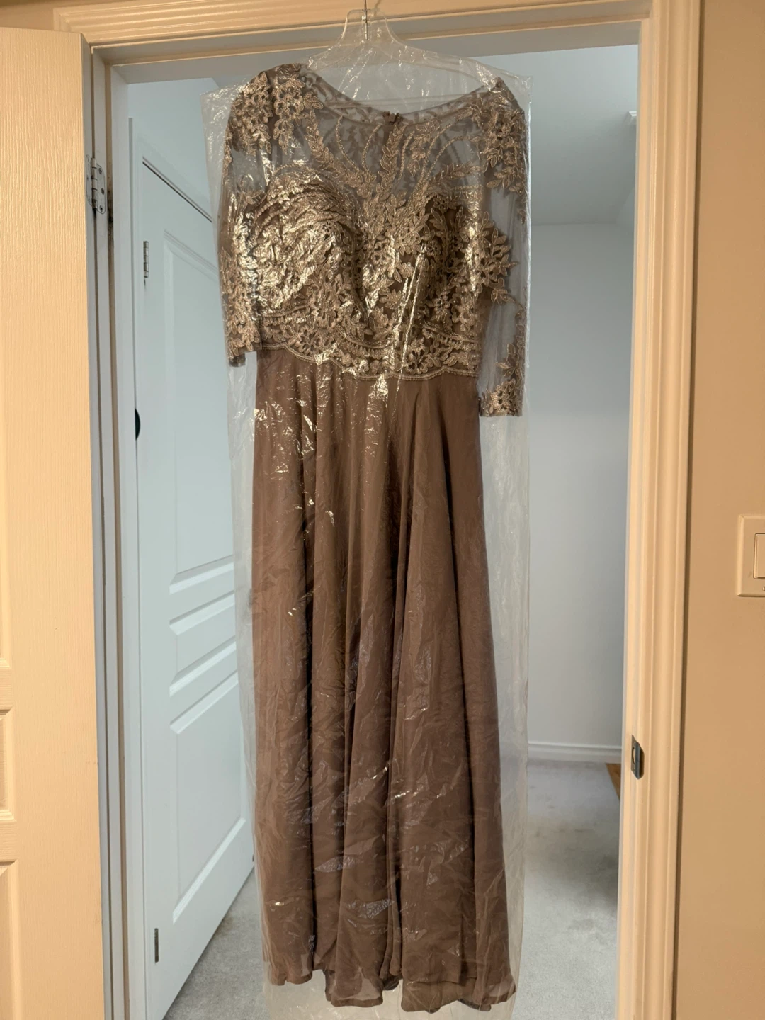 Lace Detail Occasion Dress - Size Small - photo 3