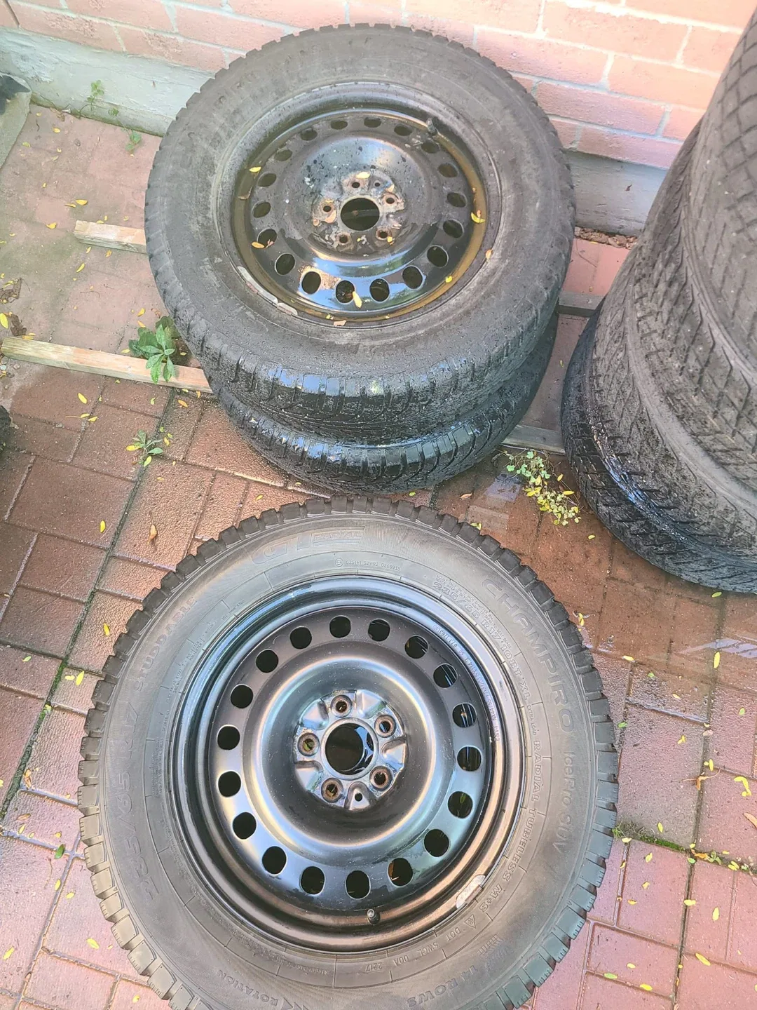 Champiro IcePro SUV 235/65R17 Winter Tires image indicator(7)