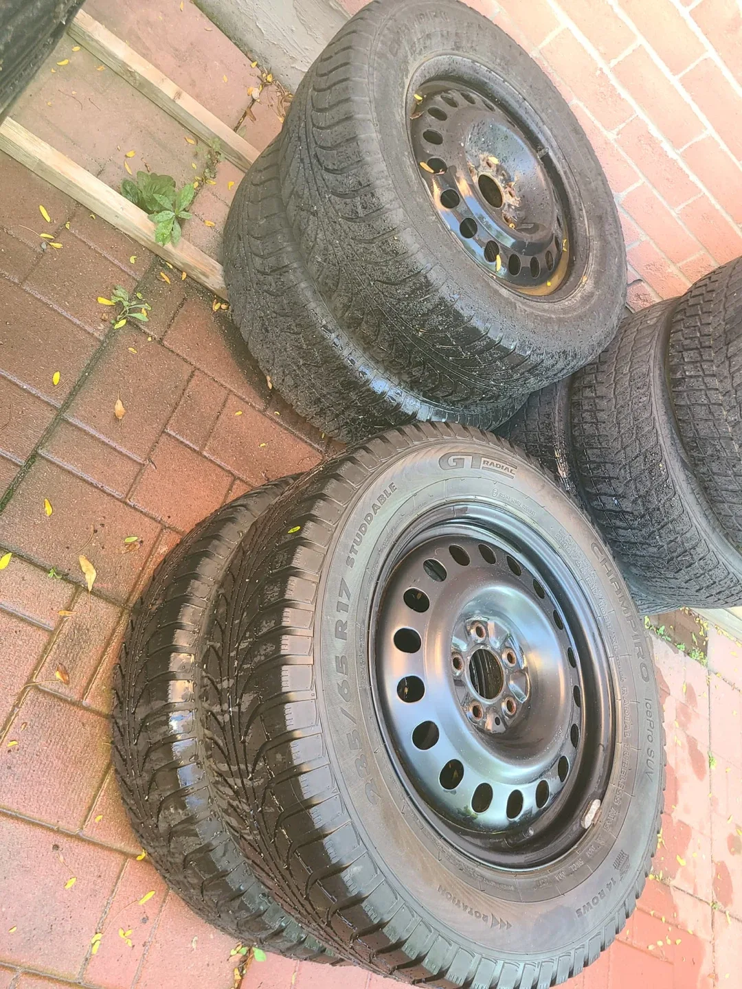 Champiro IcePro SUV 235/65R17 Winter Tires image indicator(6)