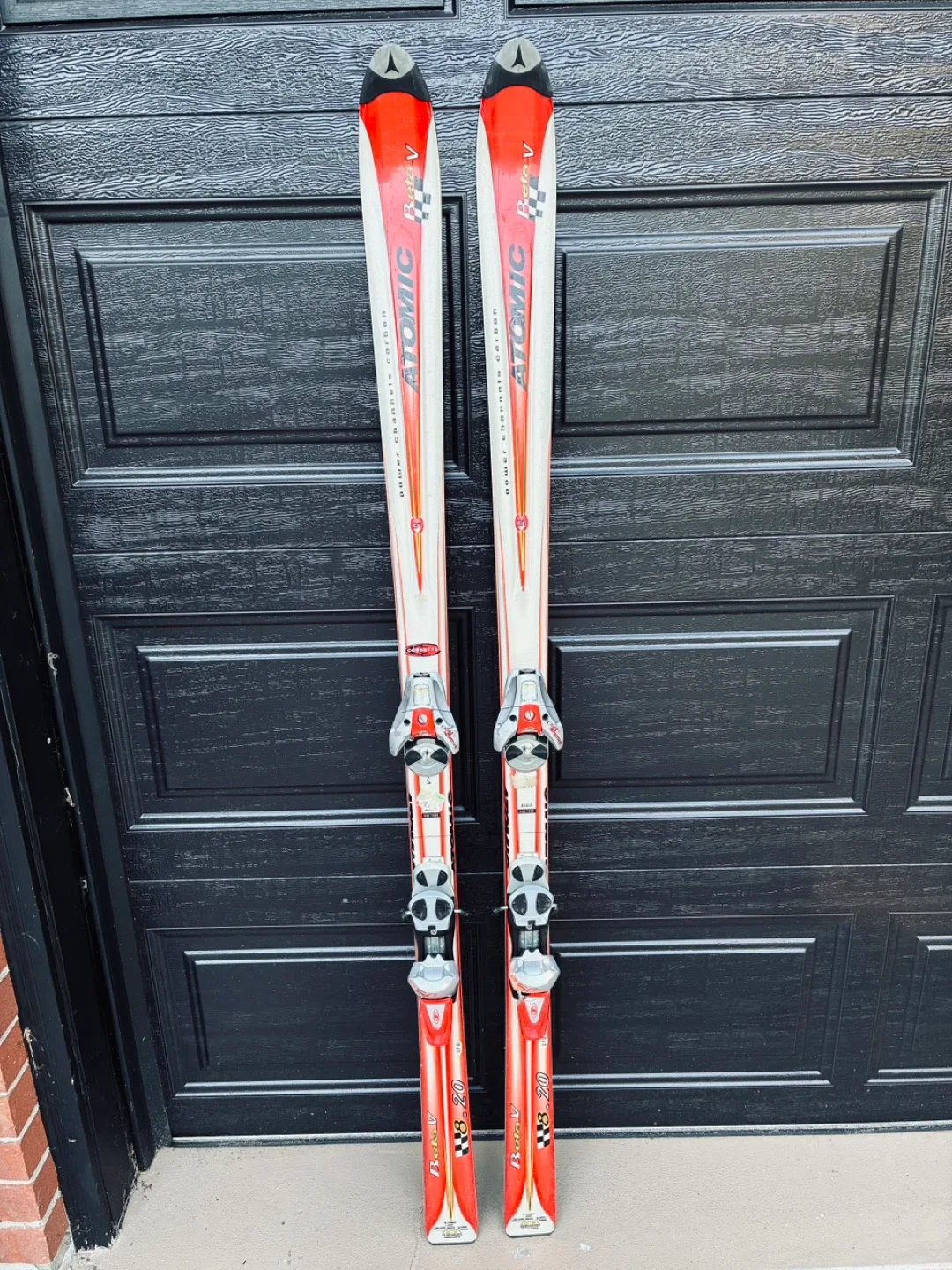 170’s Atomic Beta V 8.20 Skis thumbnail