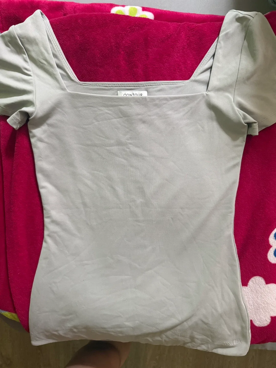 Aritzia Contour Squareneck Hip Tee - Size M image indicator(2)