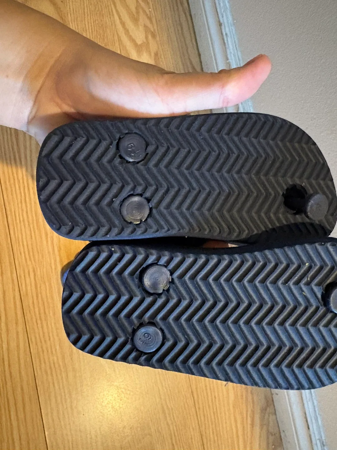 Joe Fresh Kids' Sandals Bundle image indicator(2)