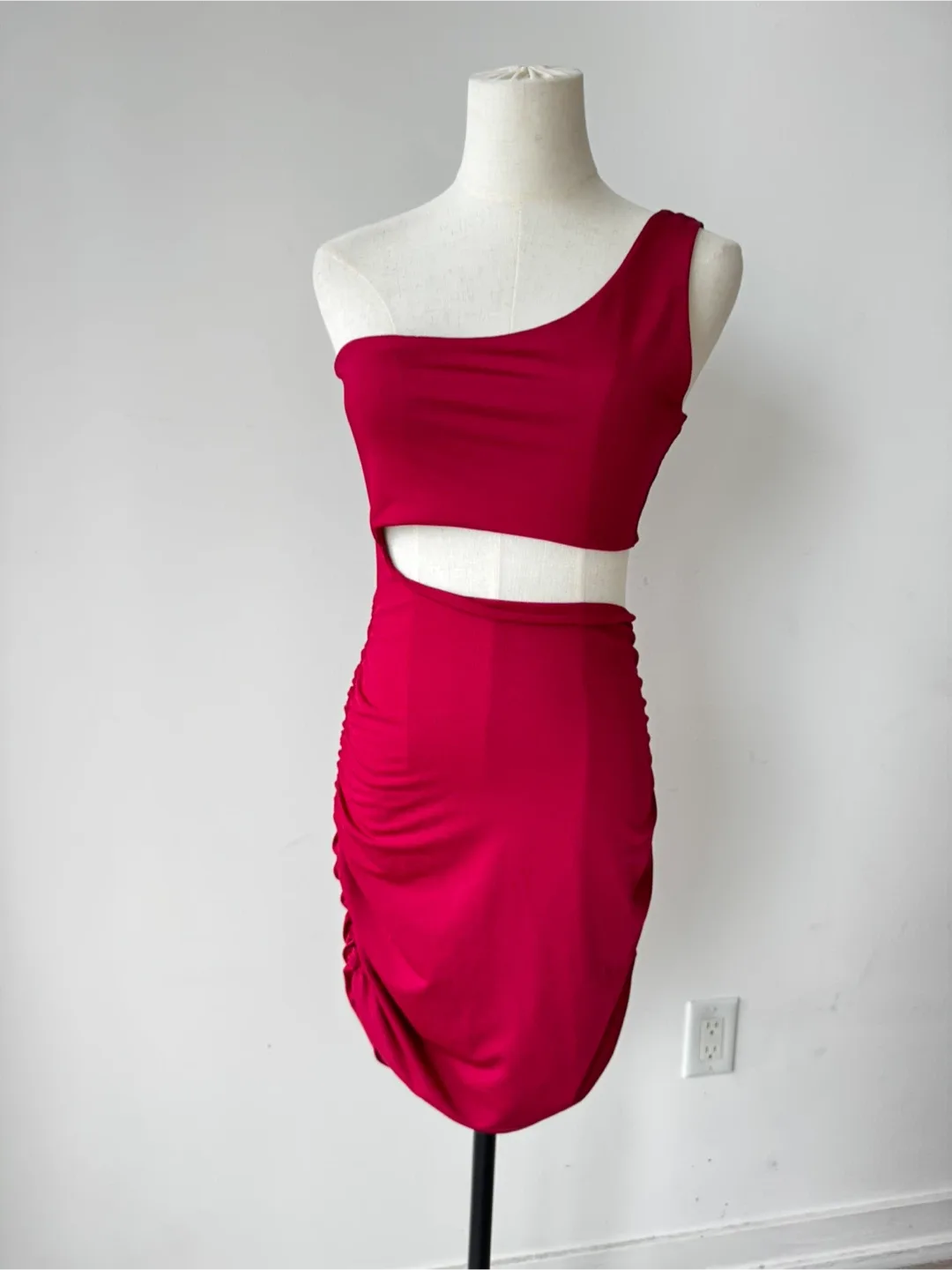 Burgundy One-Shoulder Ruched Dress - size S/M thumbnail