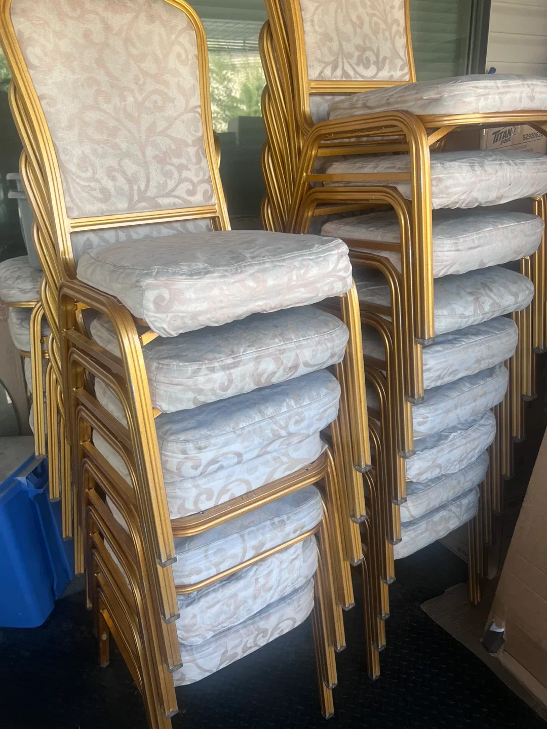 Gold Stacking Chairs image indicator(2)