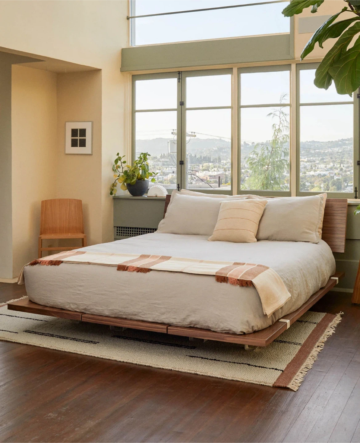The Floyd Bed - King Size with Headboard