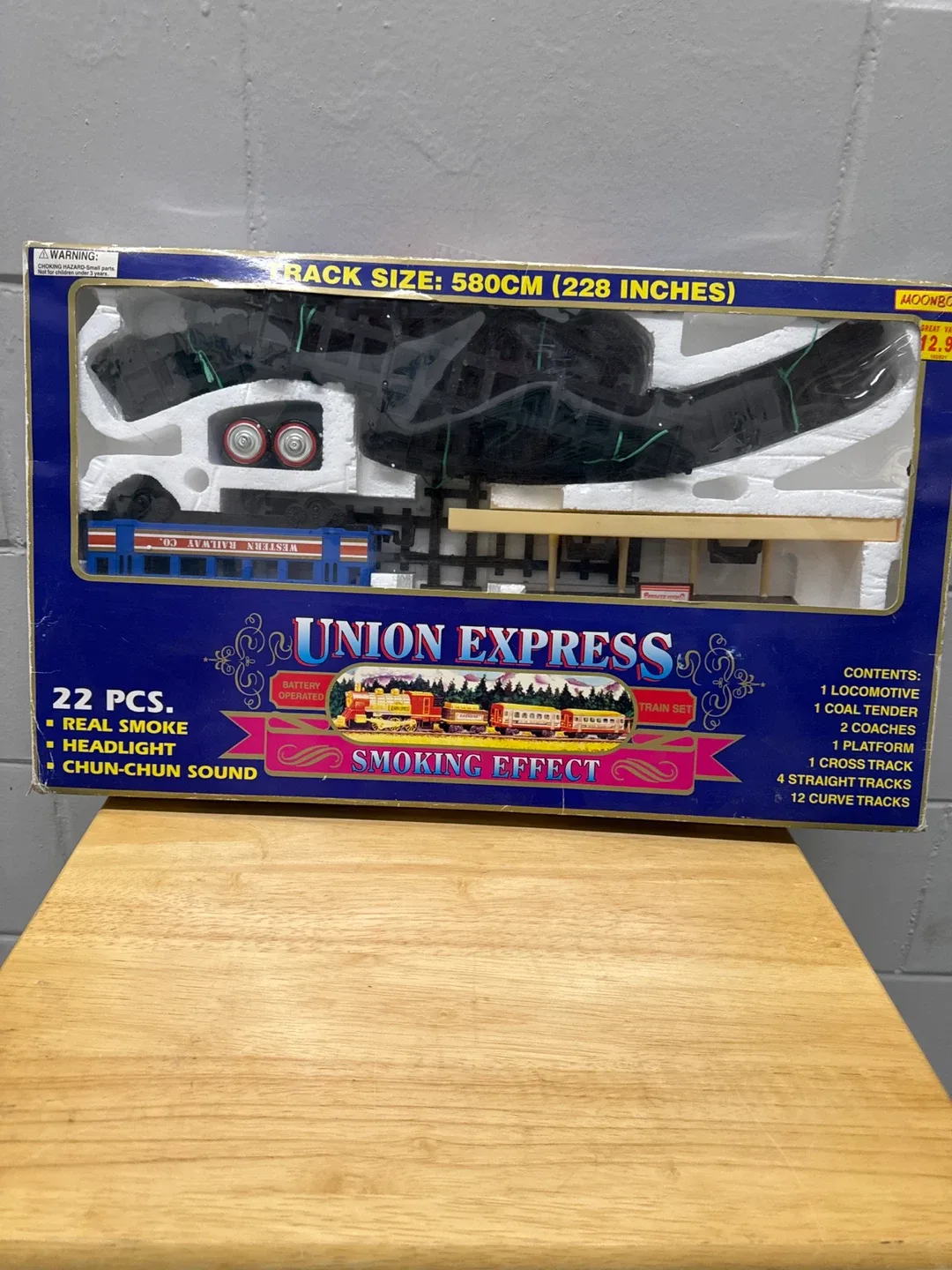 Union Express Train Set - 22 Pieces! thumbnail
