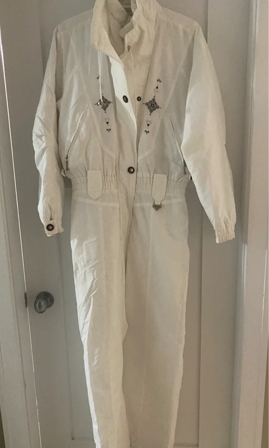 Fera Skiwear Snowsuit - Size 8 image indicator(5)