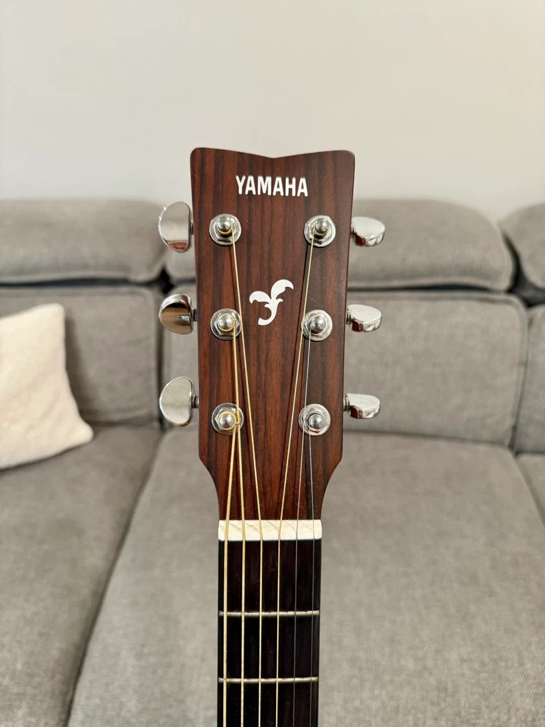 Yamaha FG800J Spruce Top Acoustic Guitar - with Stand image indicator(3)