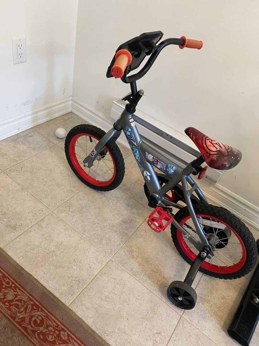 Marvel Avengers Kids' Bike image indicator(2)