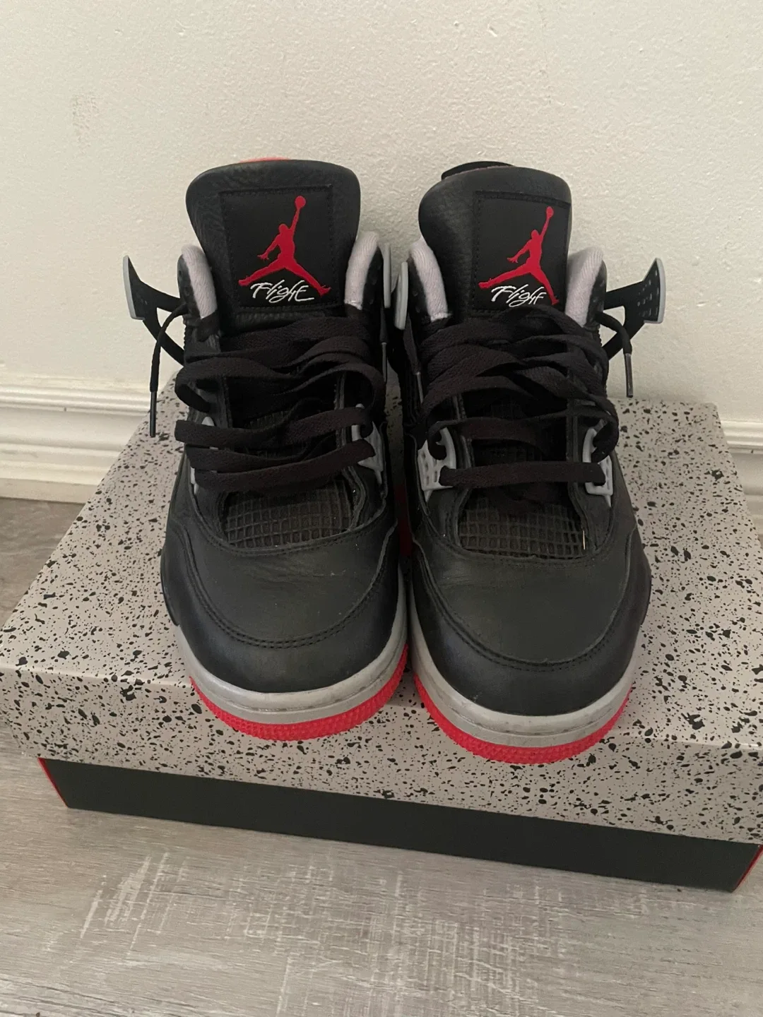 Nike Air Jordan 4 Retro Bred image indicator(3)