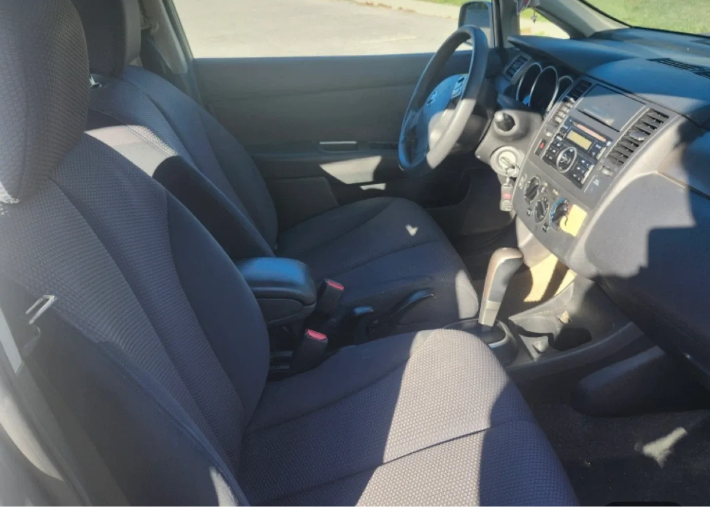 Nissan Versa 07 image indicator(3)