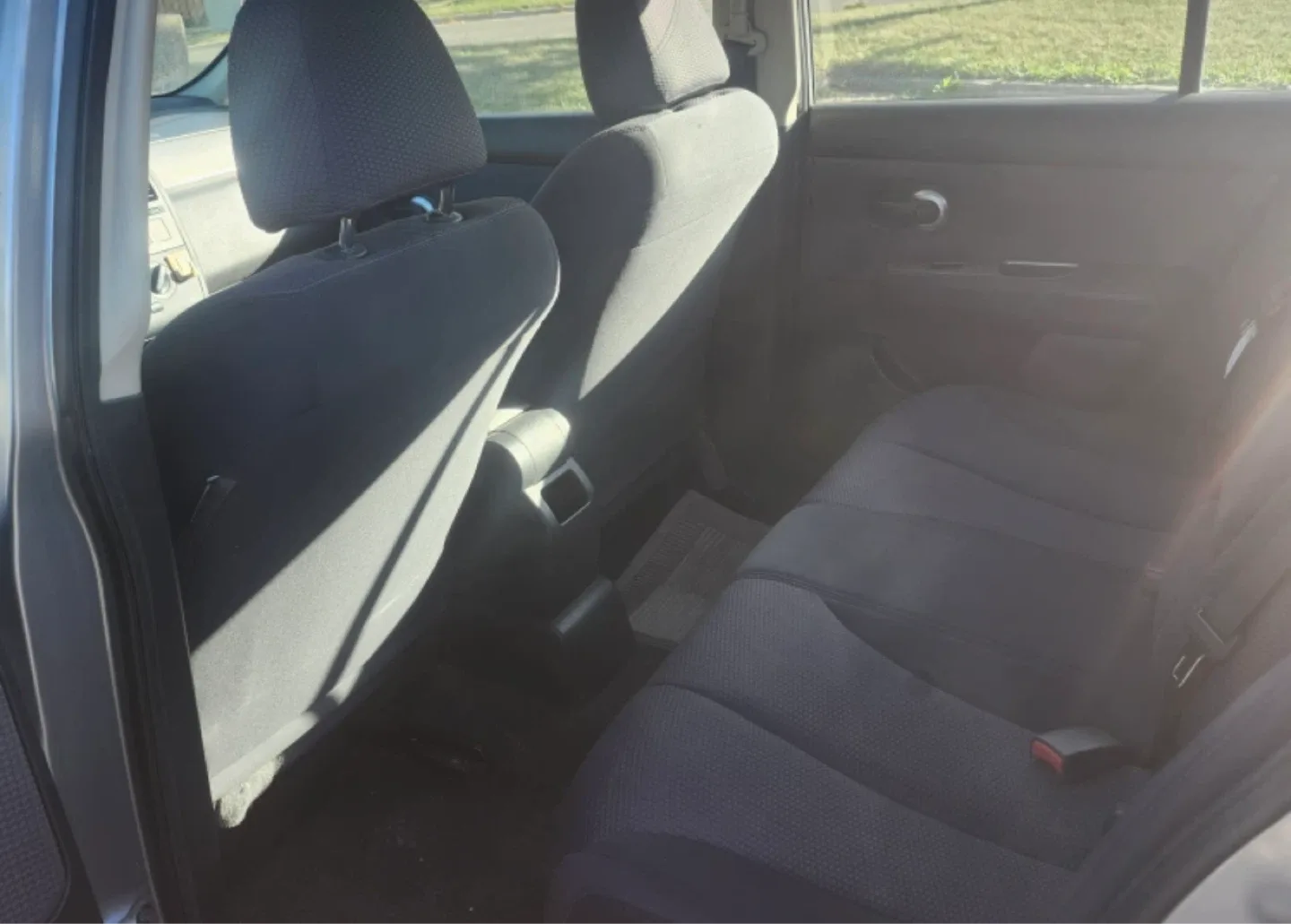 Nissan Versa 07 image indicator(4)