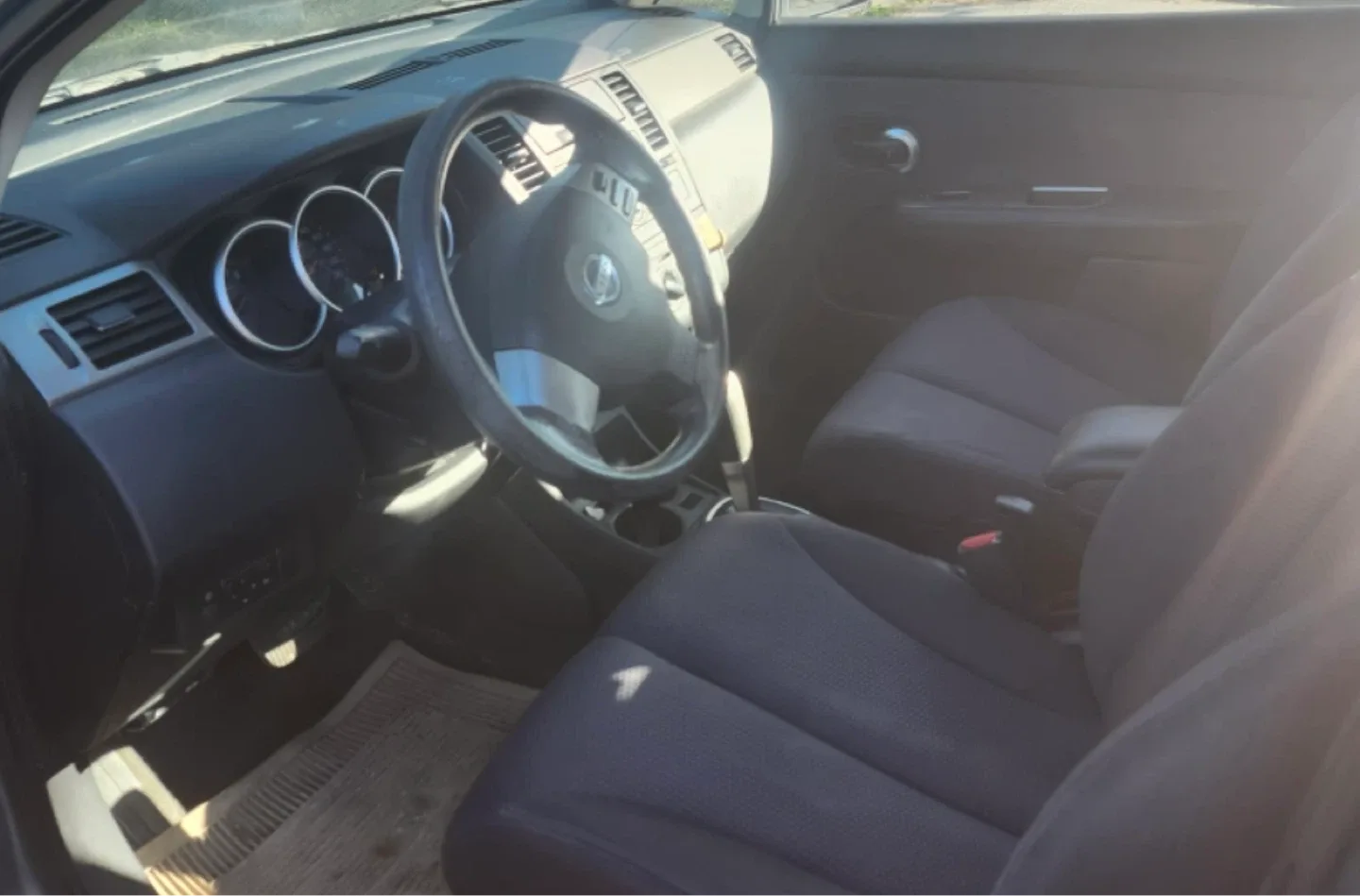 Nissan Versa 07 image indicator(5)