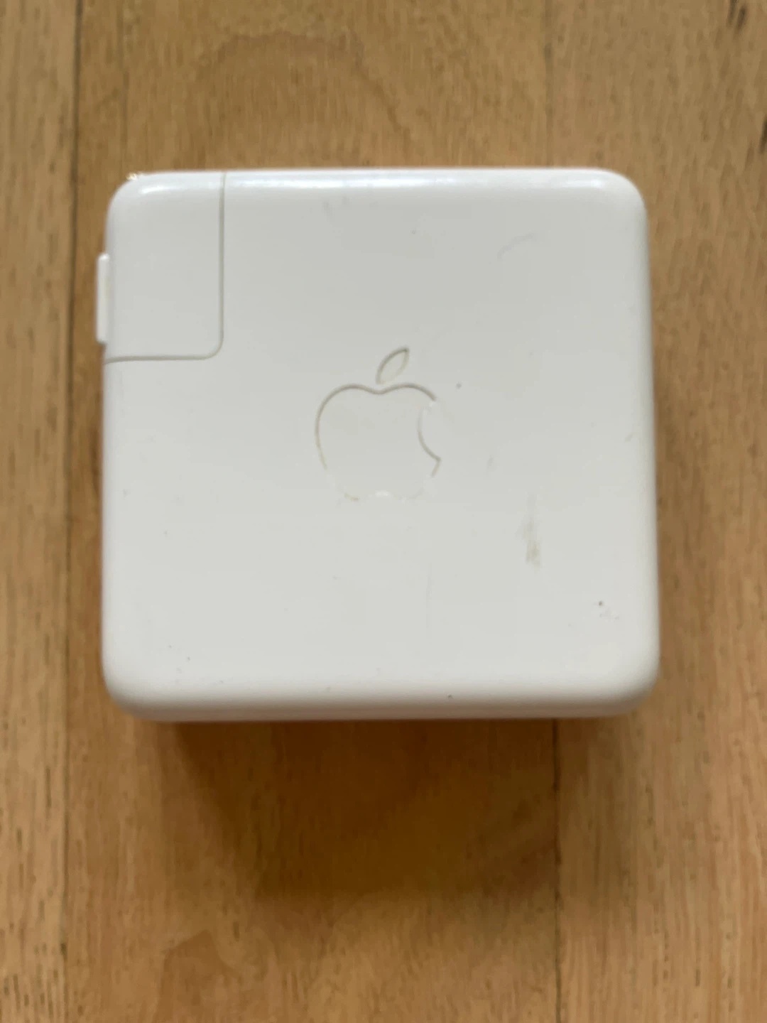 Apple 96W USB-C Power Adapter - Model A2166 - photo 3