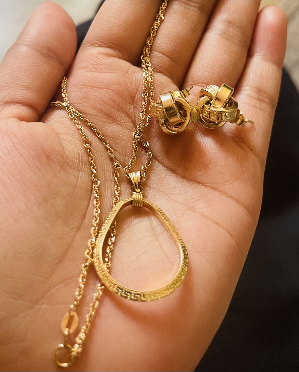 18K Versace Gold Necklace & Earrings Set - photo 2