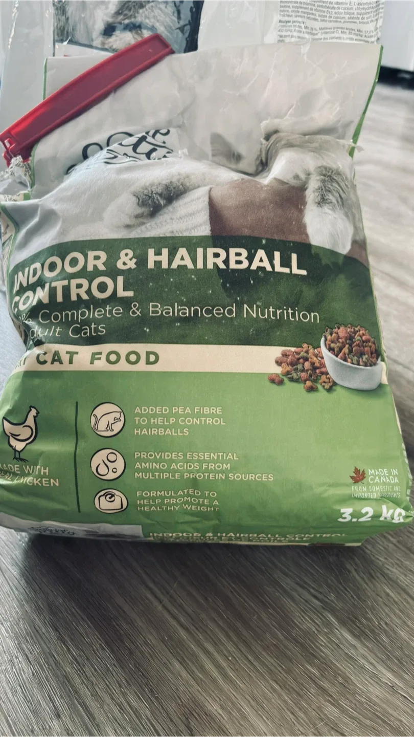 Special Kitty Indoor & Hairball Control Dry Cat Food image indicator(2)