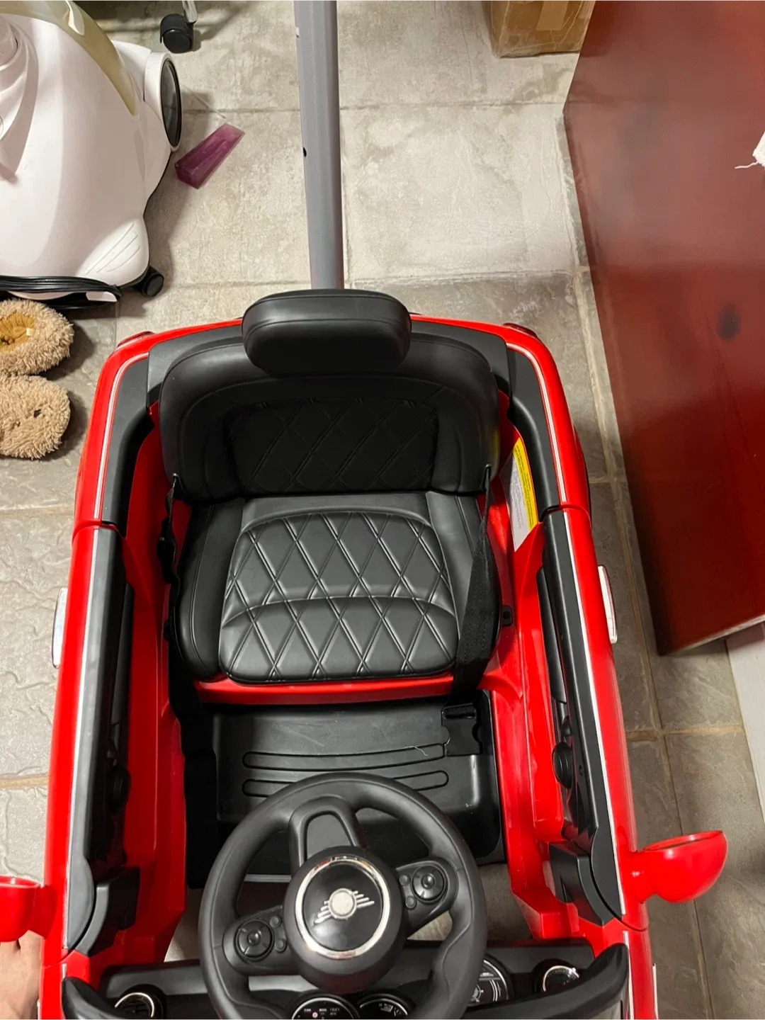 MINI Convertible Ride-On Car - Red image indicator(3)