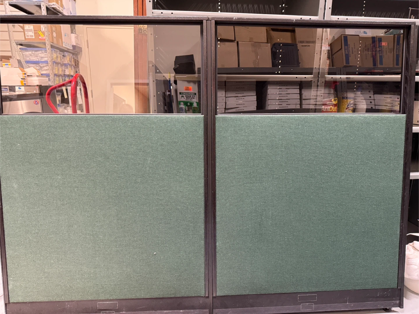 Office Cubicle Partition - Green Fabric & Glass - photo 4