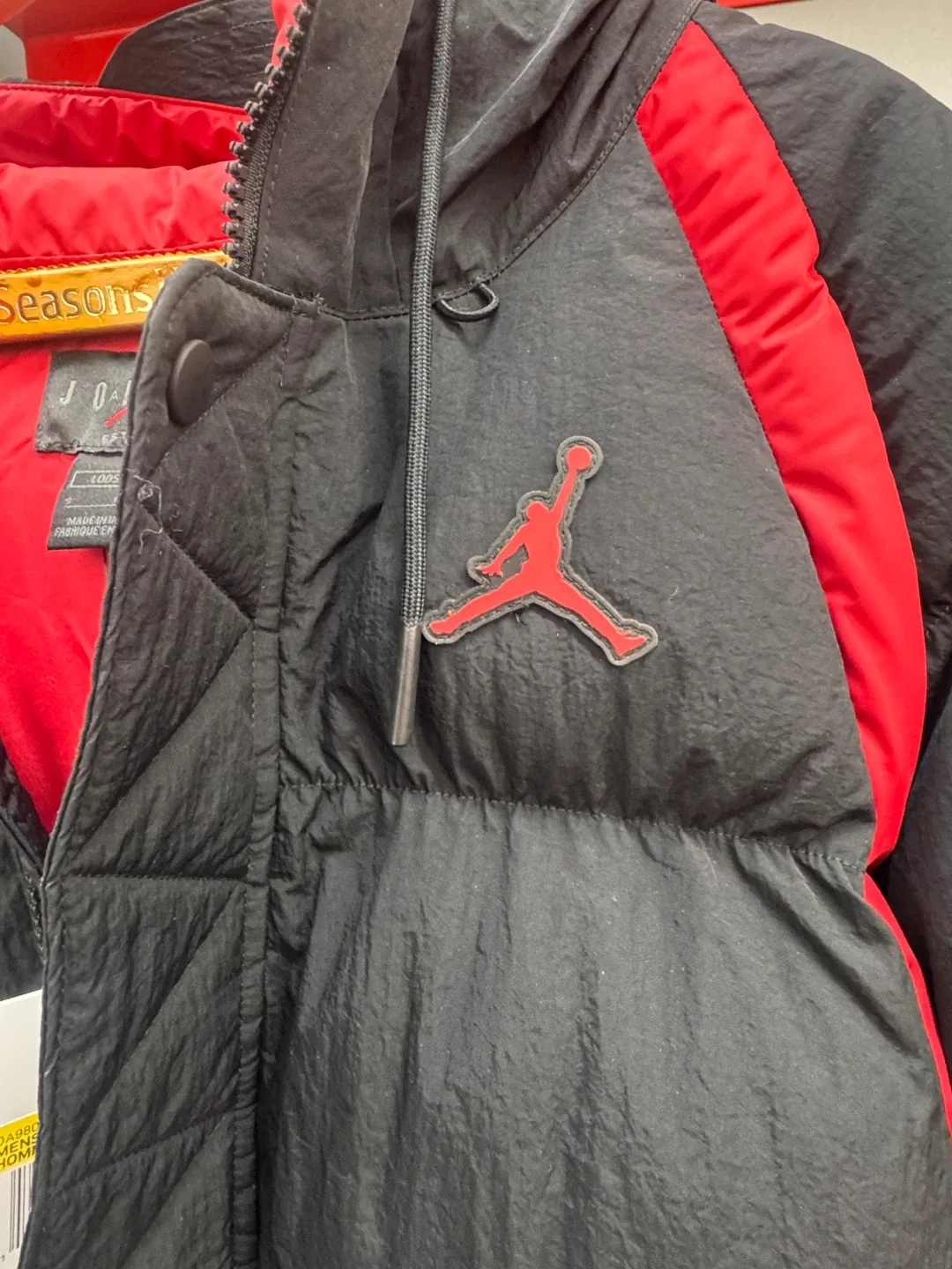 Jordan Puffer Jacket Black and Red image indicator(2)