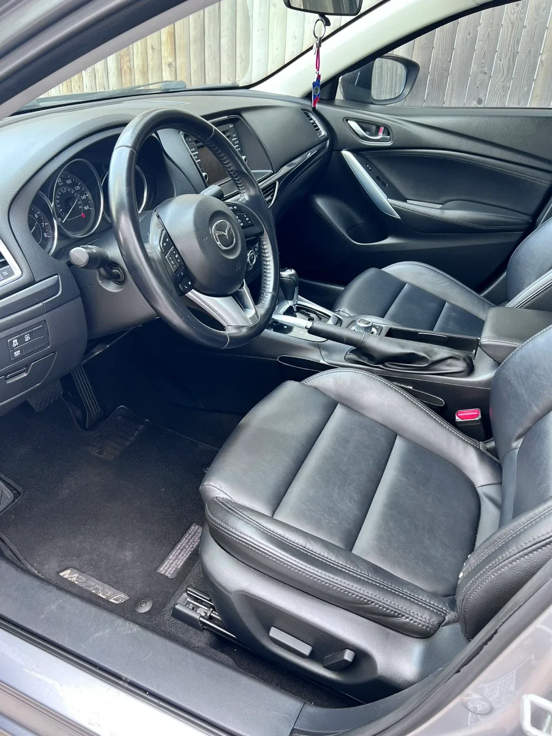 Mazda 6 Sedan - Silver image indicator(5)