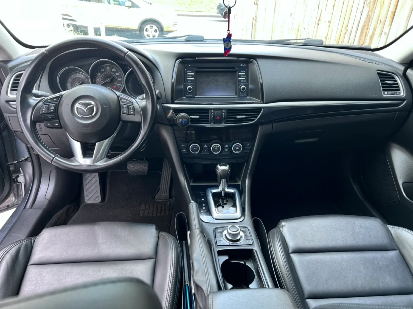 Mazda 6 Sedan - Silver image indicator(4)