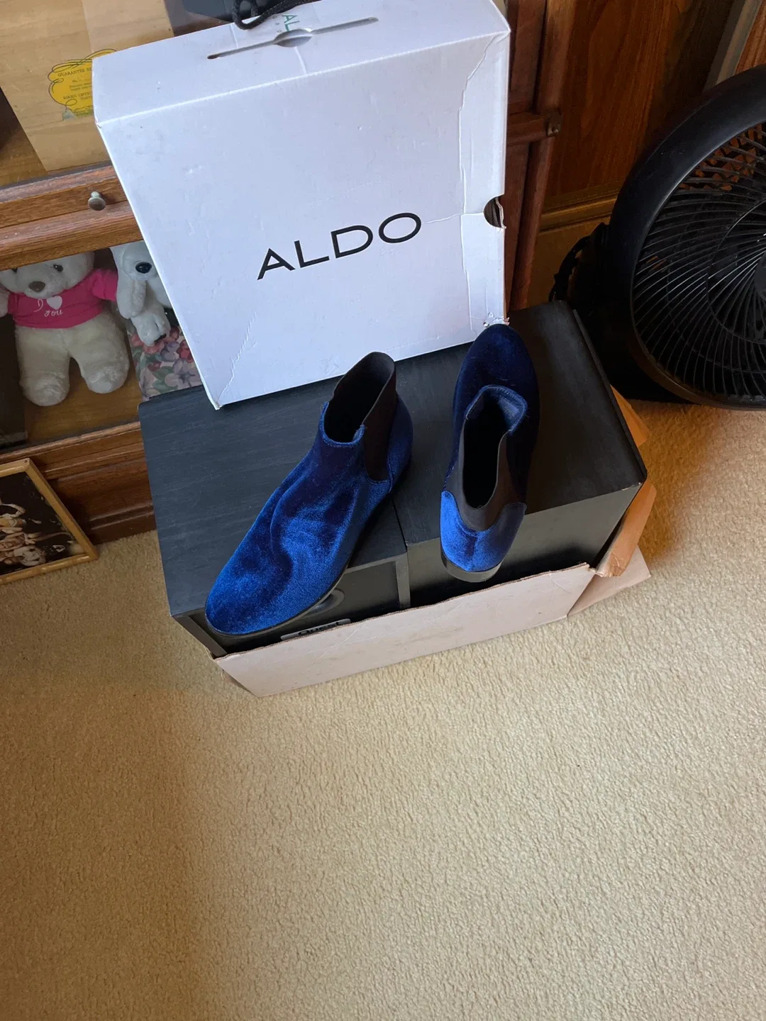 Ankle Boots thumbnail